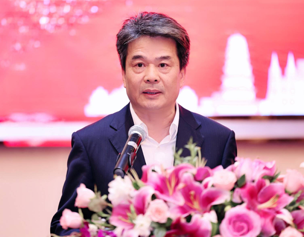 中国建筑材料联合会党委常委、副会长刘建华会长发言